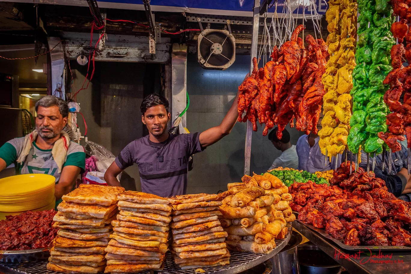 Photo of Mohammed Ali Road By Hemant Jadhav