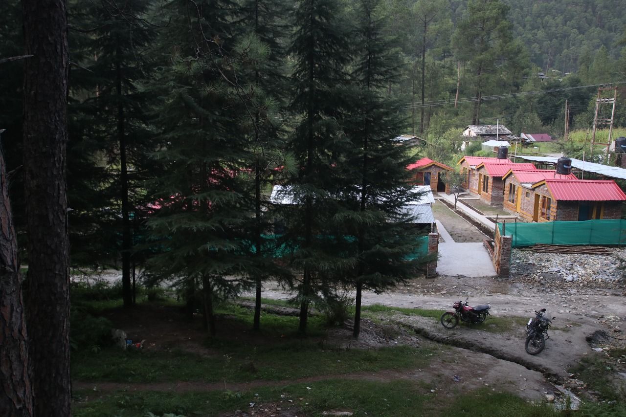 Photo of BRICK AND WOOD COTTAGES AND CAMPS KASOL By Vikas Viki
