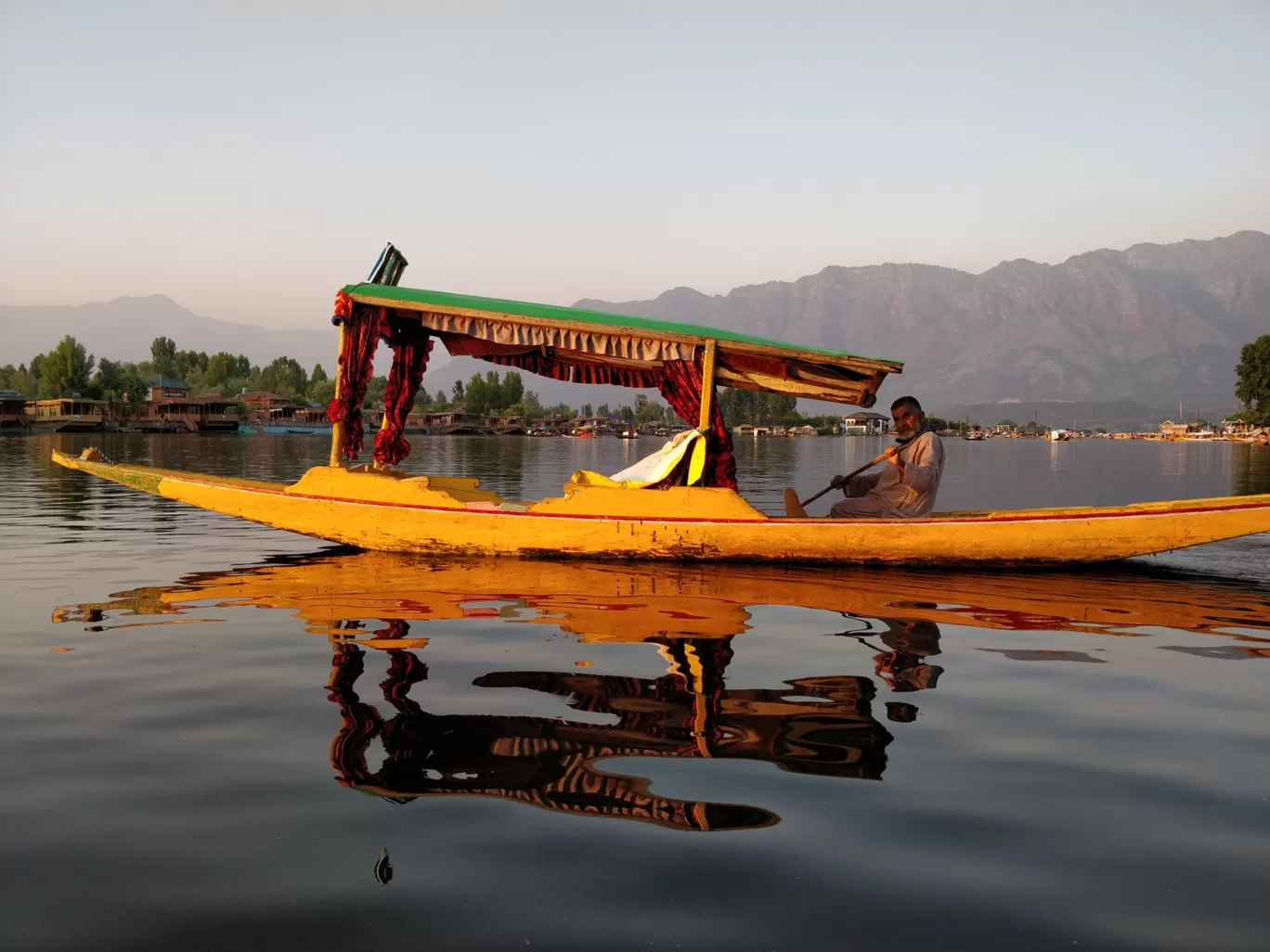 Photo of Srinagar By Anirudh Goswami