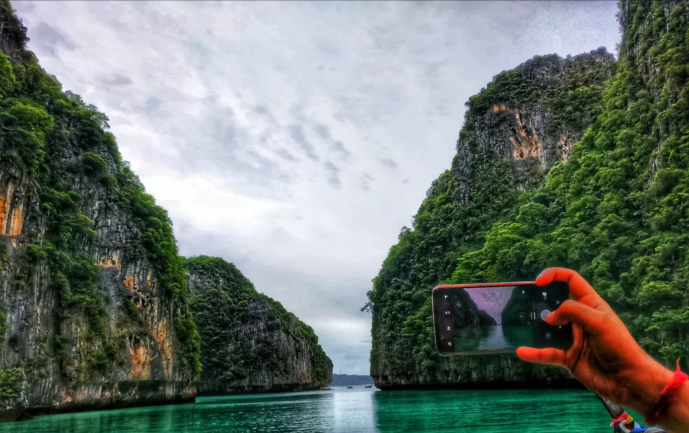 Photo of Phi Phi Islands By Anay Pathak