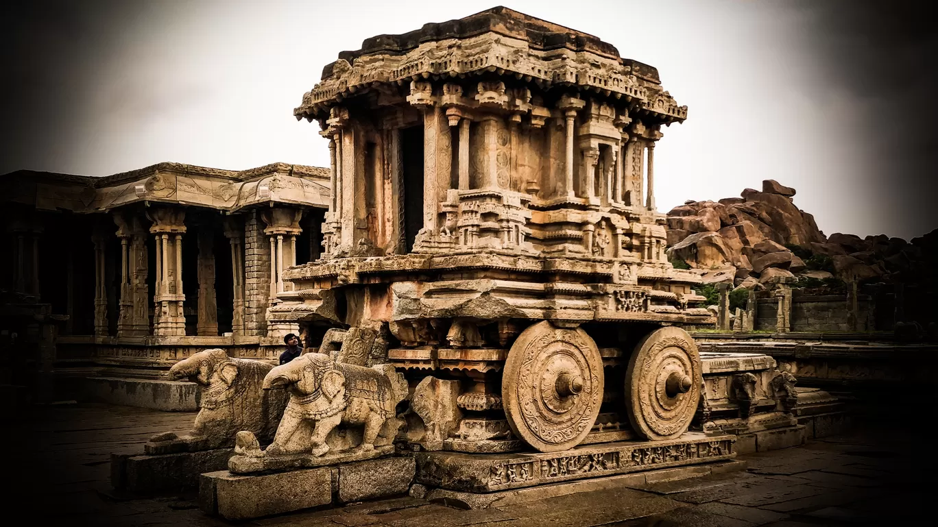 Photo of Budget bagpacking travel to hampi, gokarn , jog falls and murdeshwar By tushar dutta