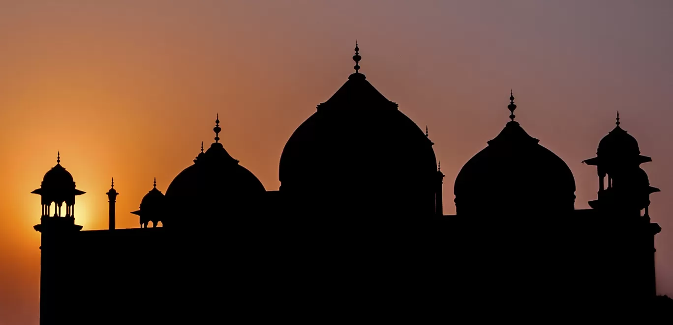 Photo of Taj Mahal By Sangeeta Rawal