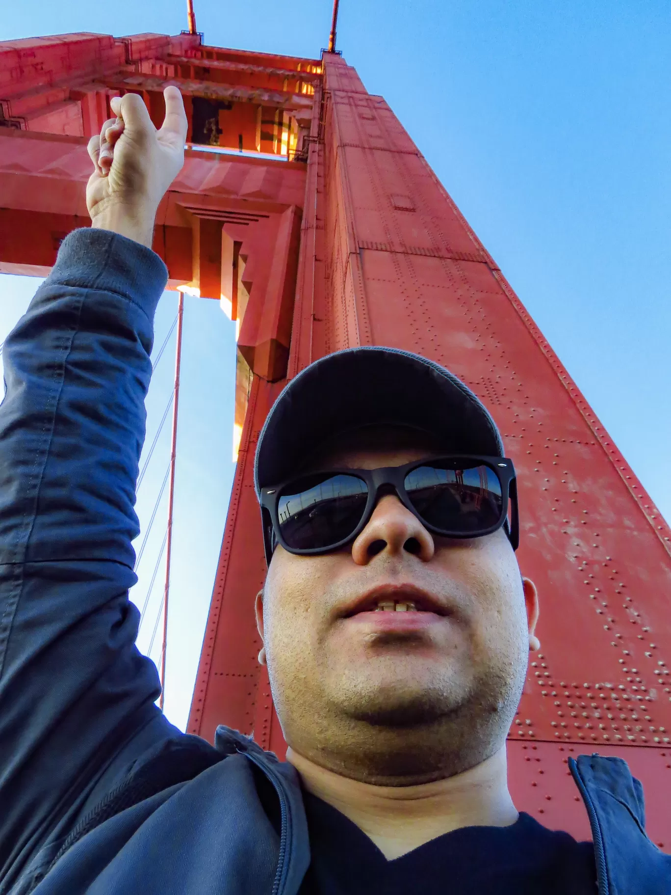 Photo of Golden Gate Bridge By Suyash Mohan