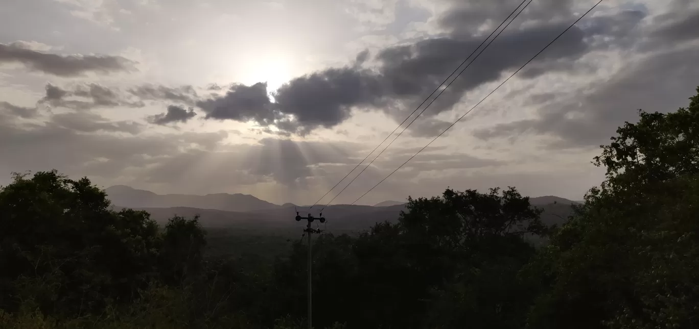 Photo of Yercaud Kanavaipudur Road By Maheroo Butt