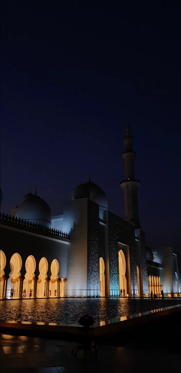 Photo of Sheikh zayed mosque - Abu Dhabi - United Arab Emirates By Tej Choudhary