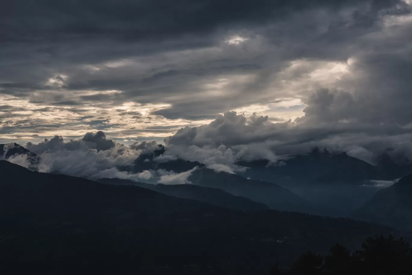 Photo of Bijali mahadev temple हलैणी By Devesh Kapoor