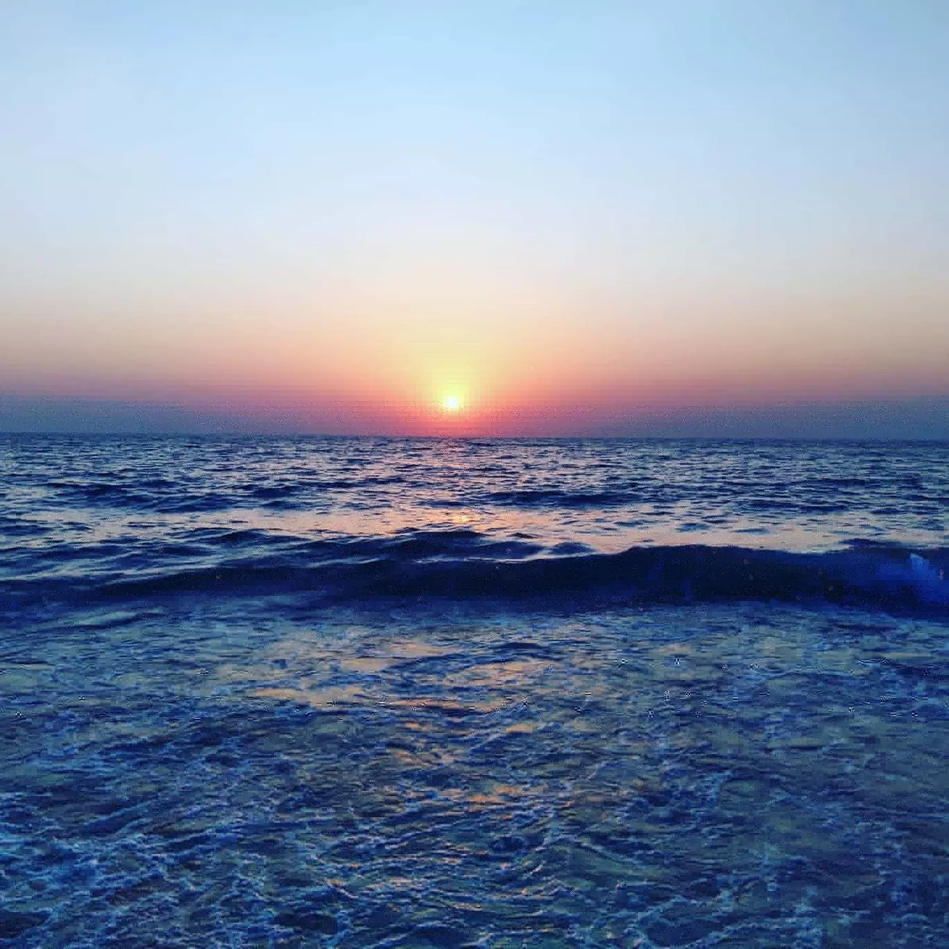 Photo of Candolim Beach Road By vinod Mahajan