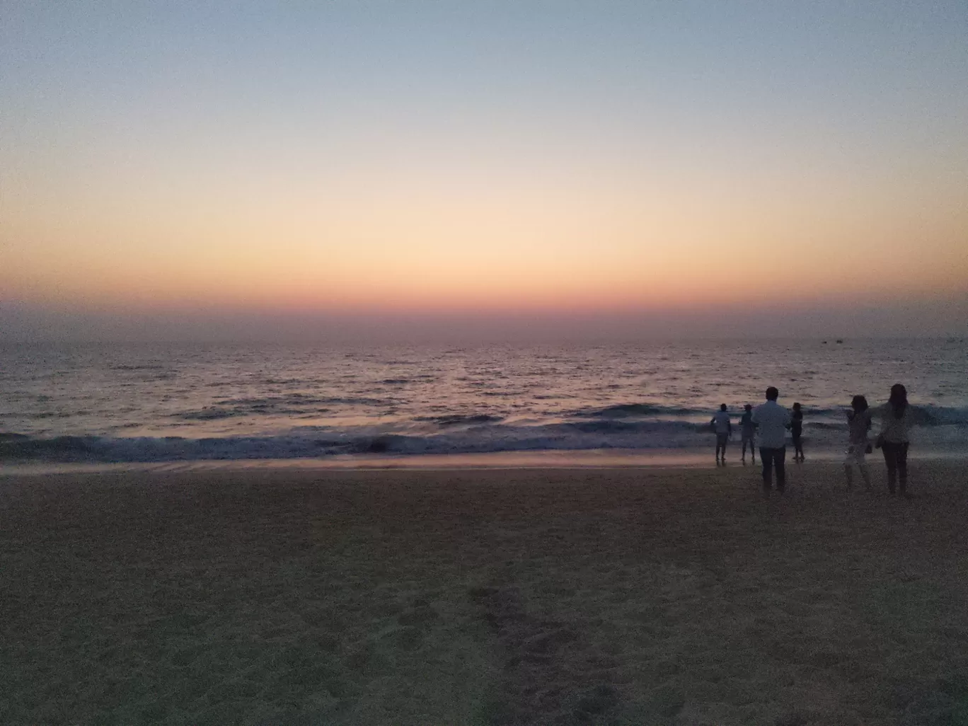 Photo of Candolim Beach Road By vinod Mahajan