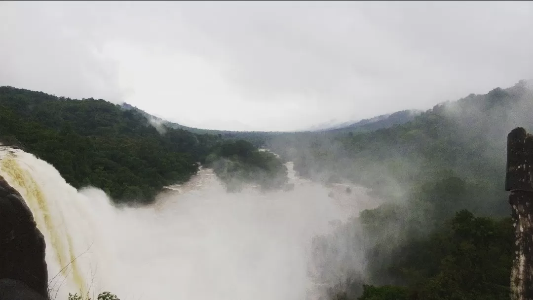 Photo of Athirapilly and Charpa Waterfalls By Kiran Vijayan
