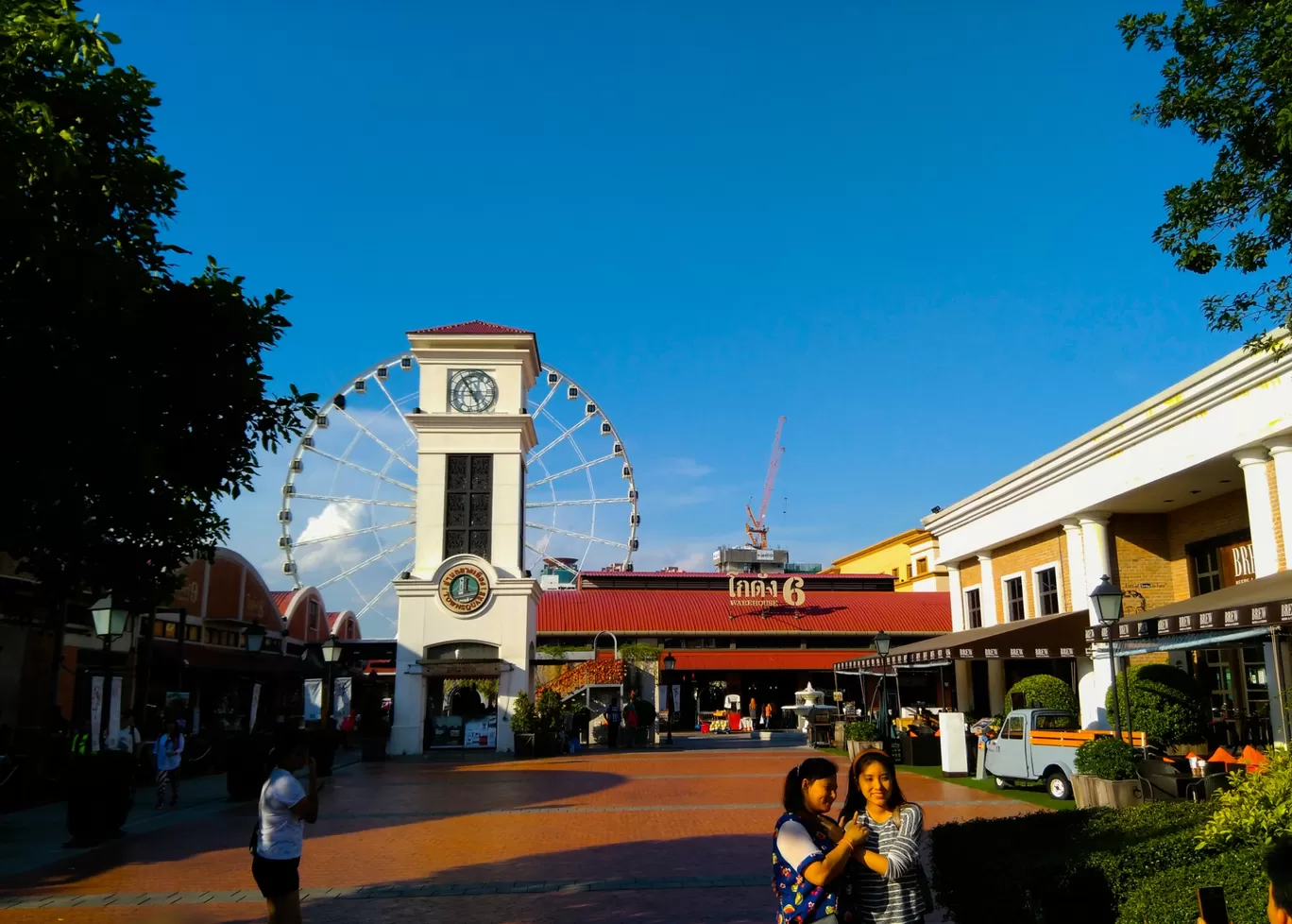 Photo of ASIATIQUE The Riverfront By Amit Kumar