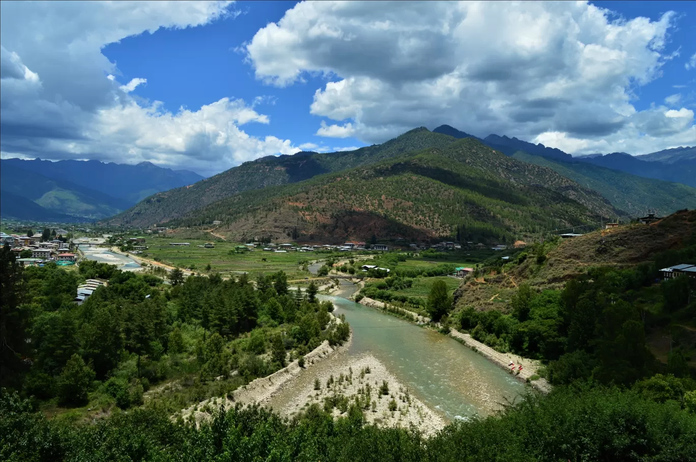 Photo of Bhutan By Pranav Mehendale