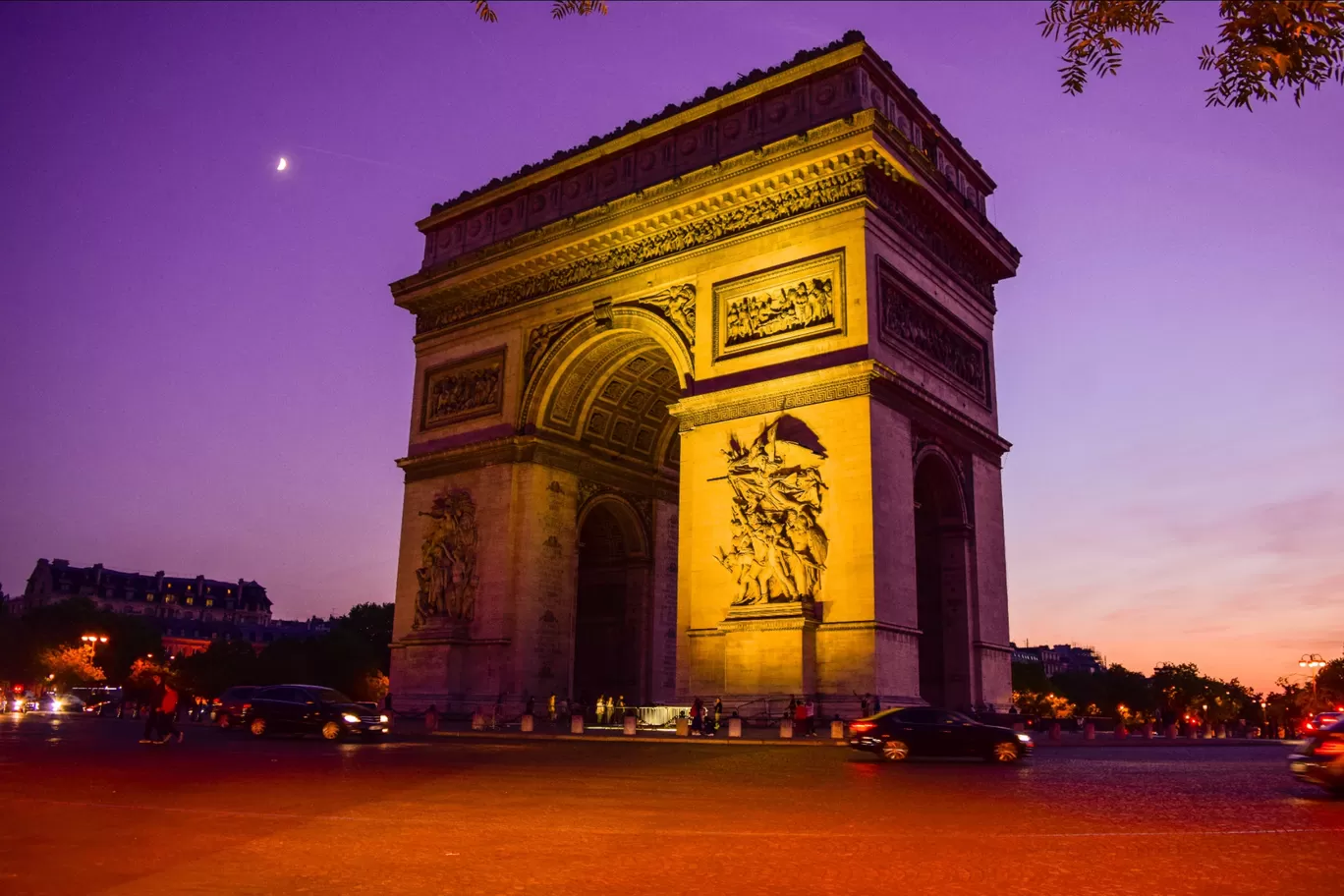 Photo of Arc de Triomphe By Debarati Mukherjee