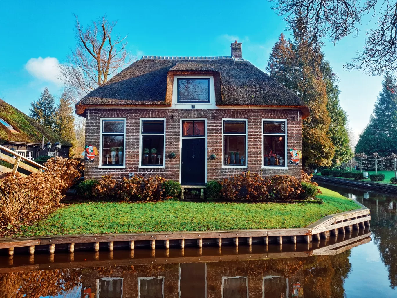 Photo of Giethoorn By Sneha Parhi