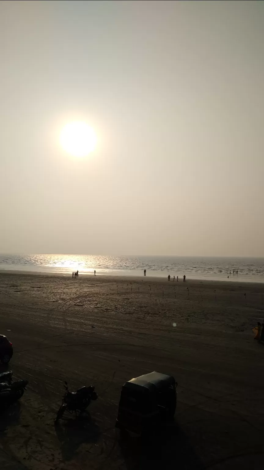 Photo of Chinchani Beach By Bhavya Shah