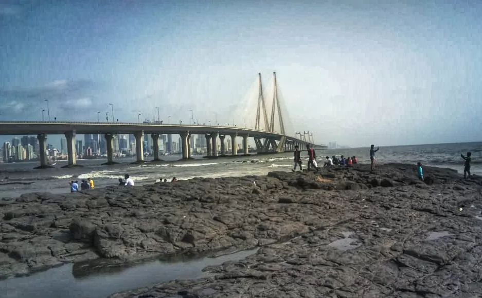 Photo of Mumbai By Shrinidhi Galgate