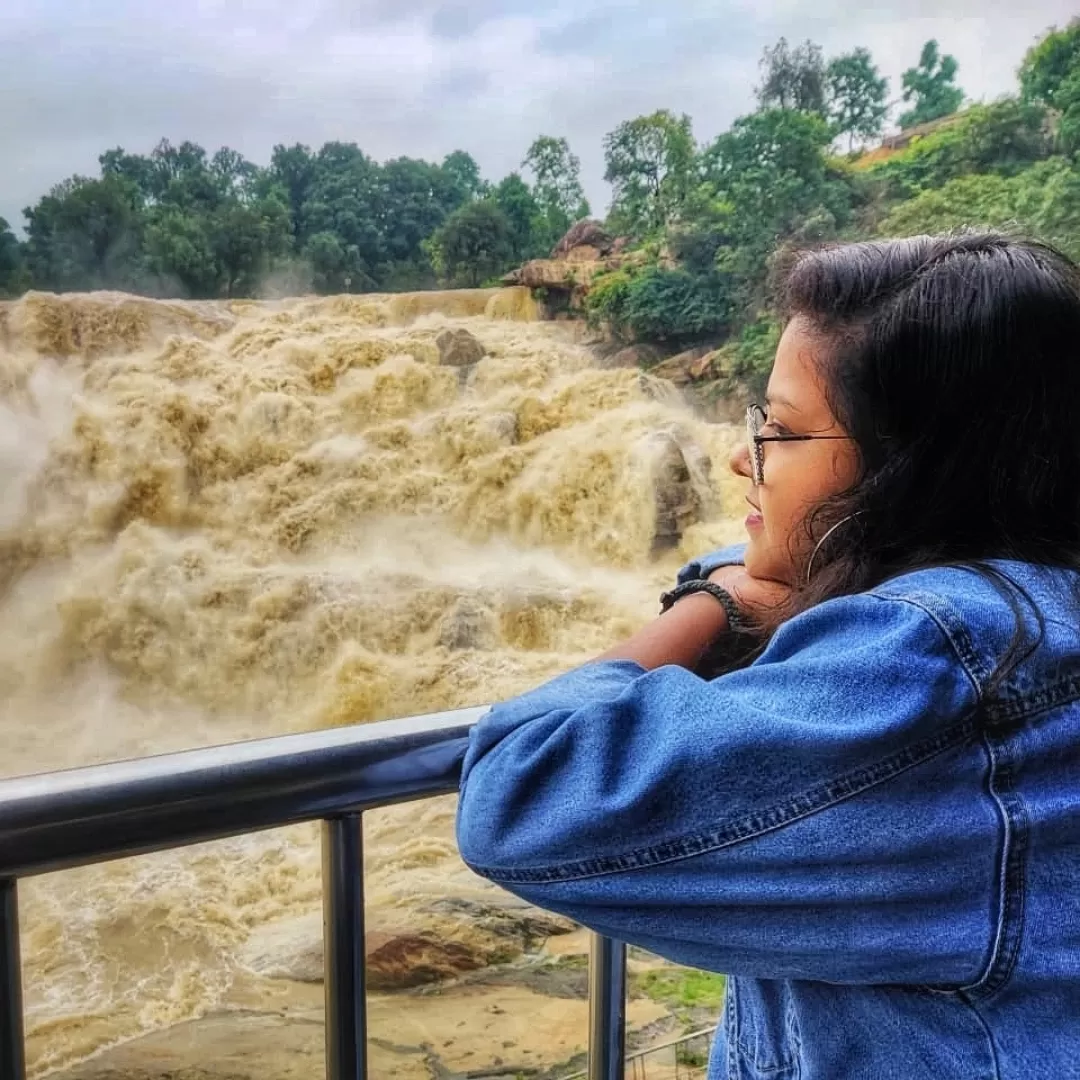 Photo of Dassam Falls By Sandhya Chaudhary