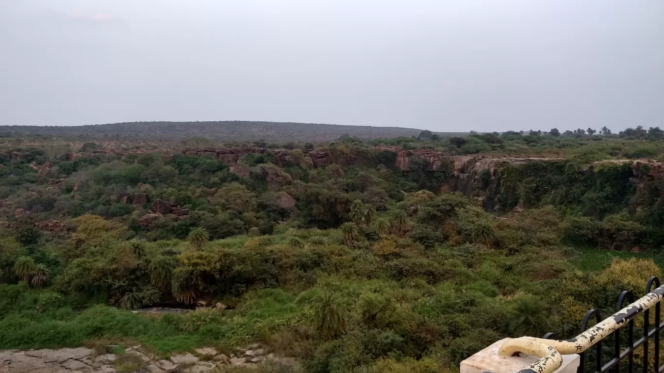 Photo of Ethipothala Waterfalls By Arun Abhimanyu