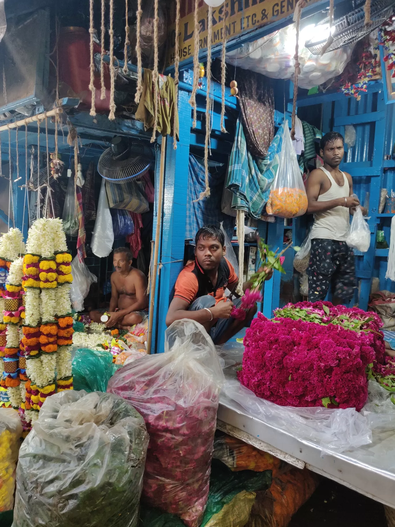 Photo of Mullick Ghat Flower Market By Jyoti Singh