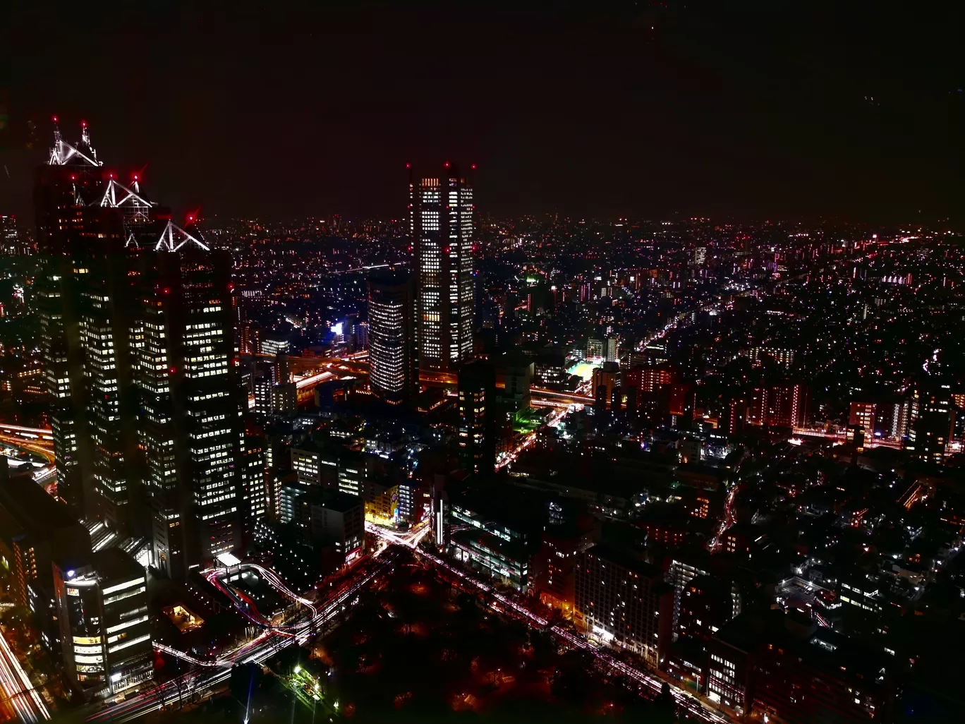 Photo of Tokyo Metropolitan Government Building By Elliot Beech