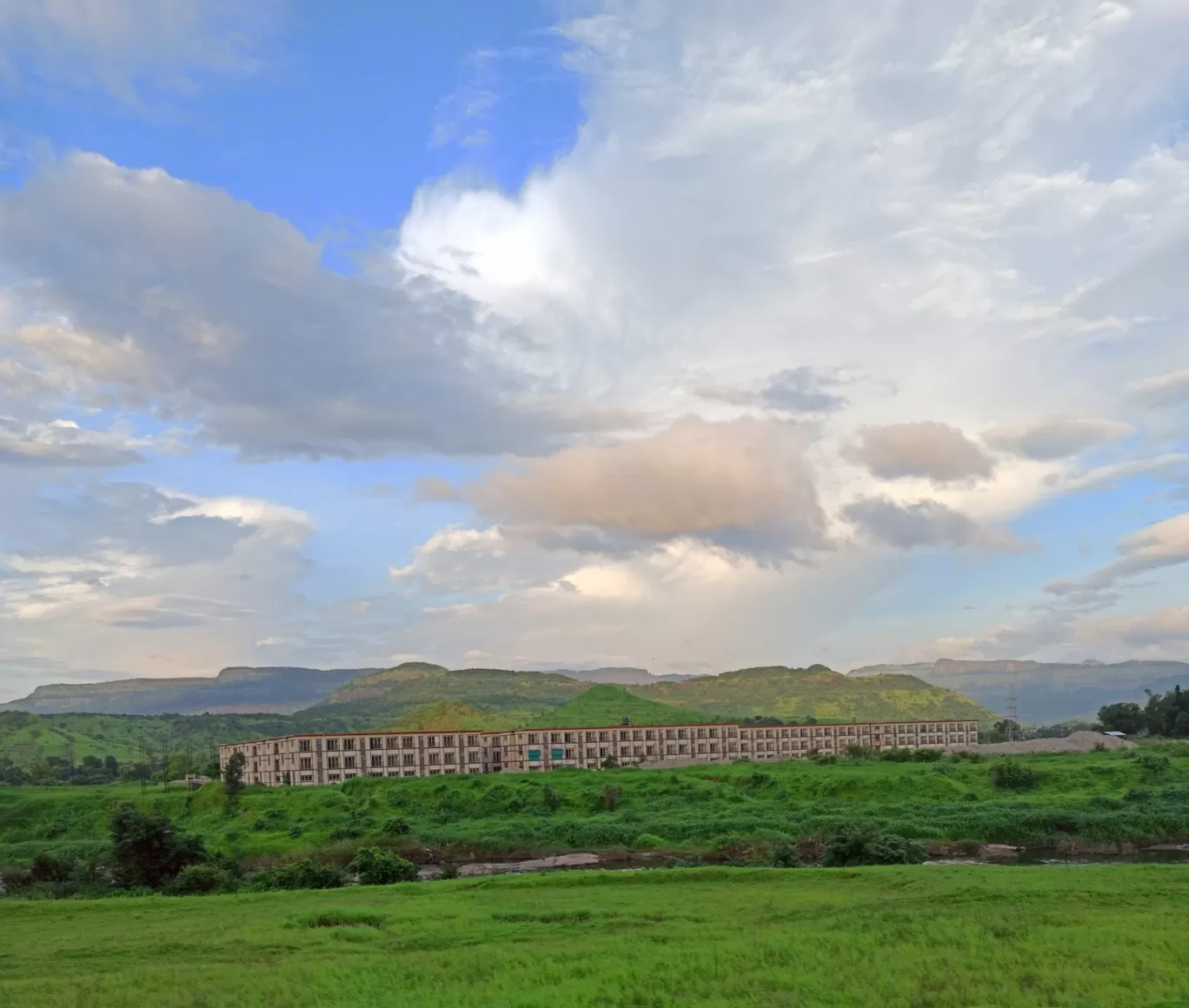 Photo of Lonavala By HadmathSingh Rajpurohit
