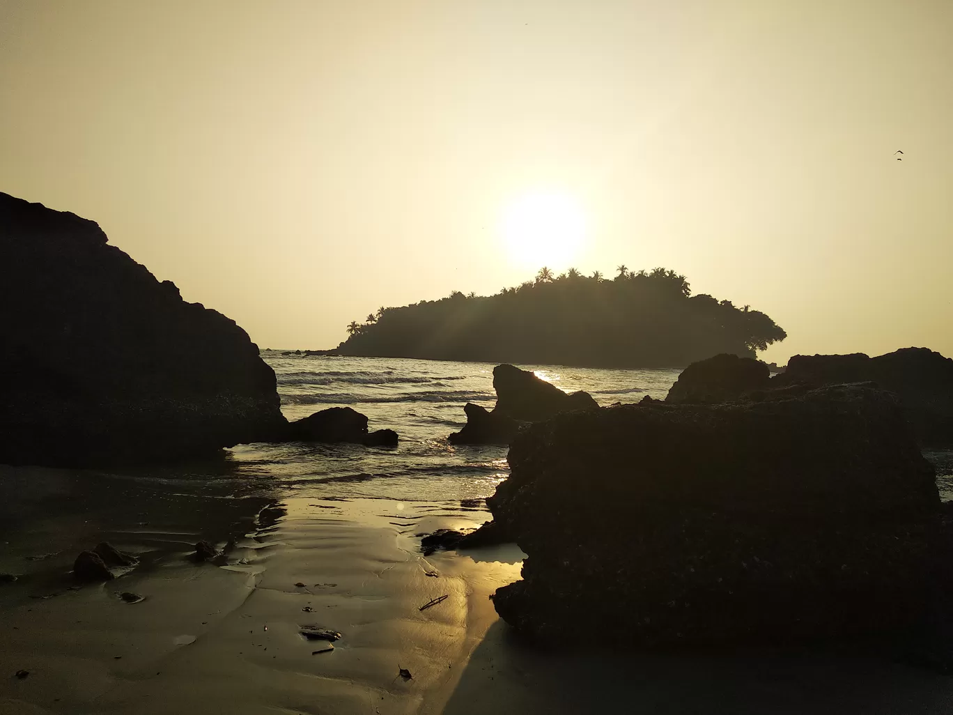 Photo of Dharmadam Island By Lekshmi Devi C S