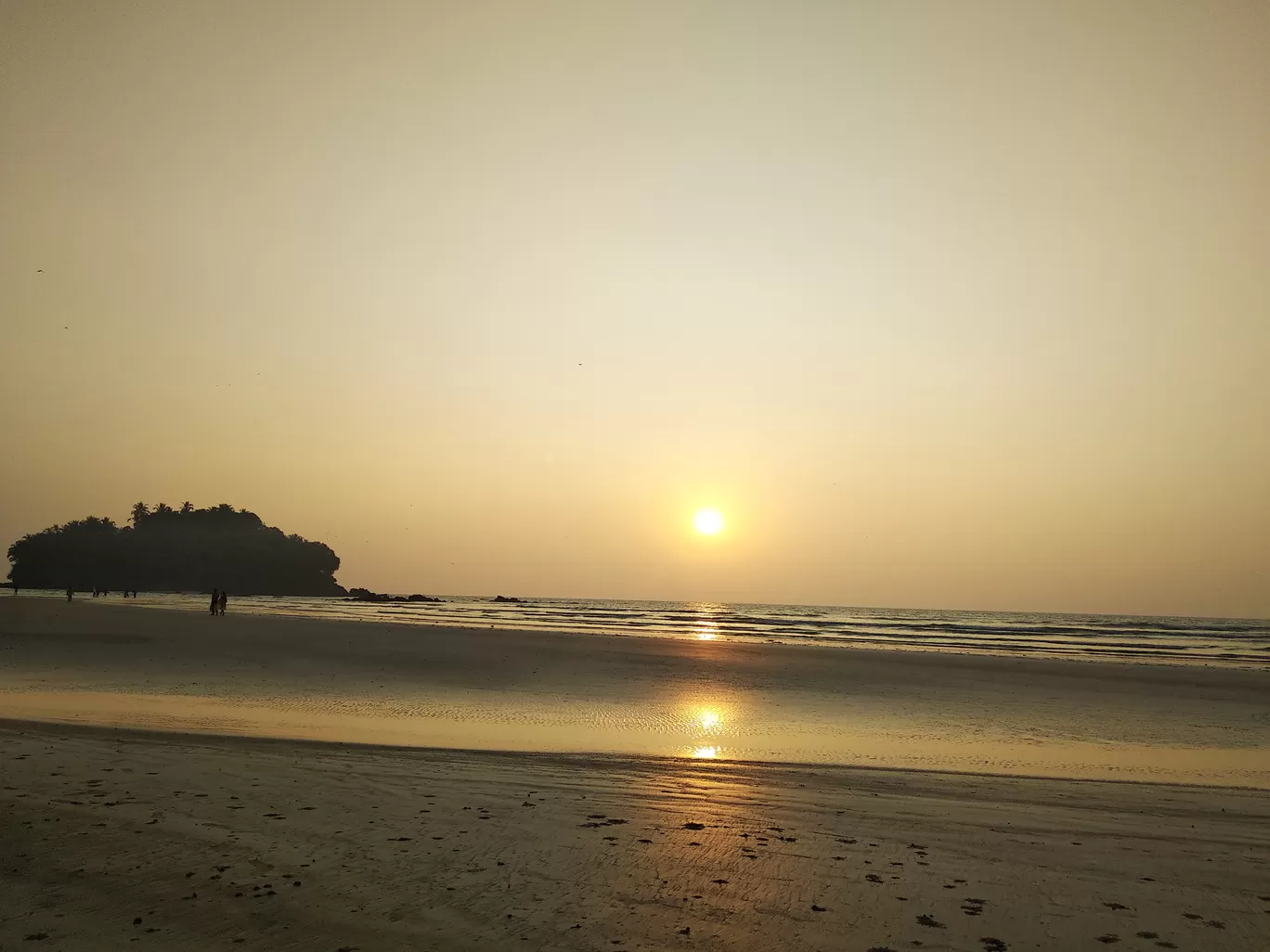 Photo of Dharmadam Island By Lekshmi Devi C S