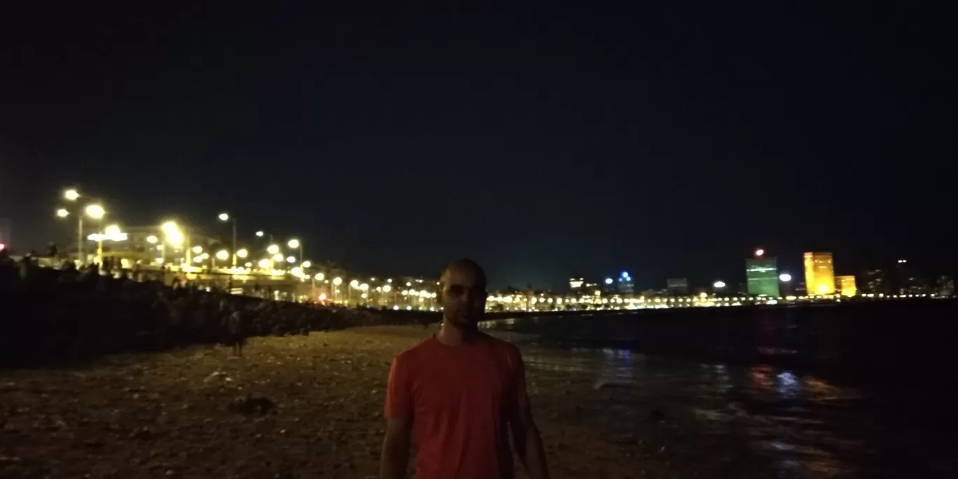 Photo of Marine Lines By Atul Verma