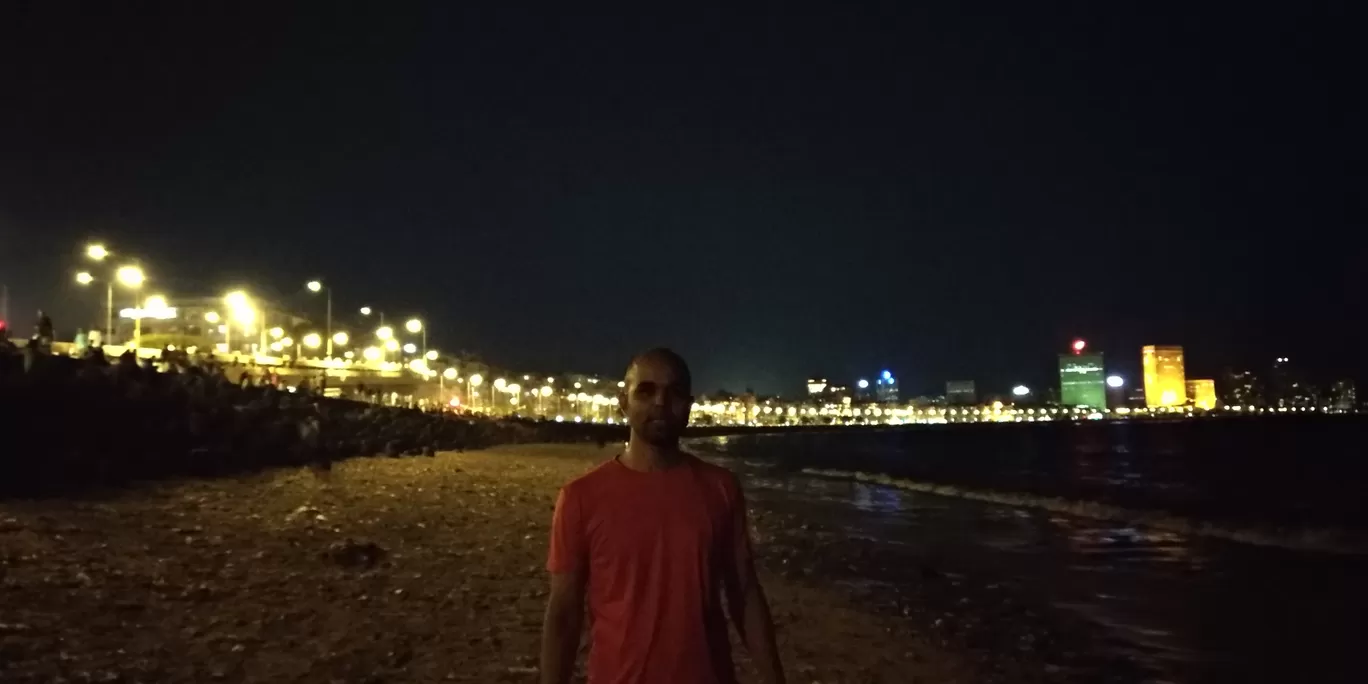 Photo of Marine Lines By Atul Verma