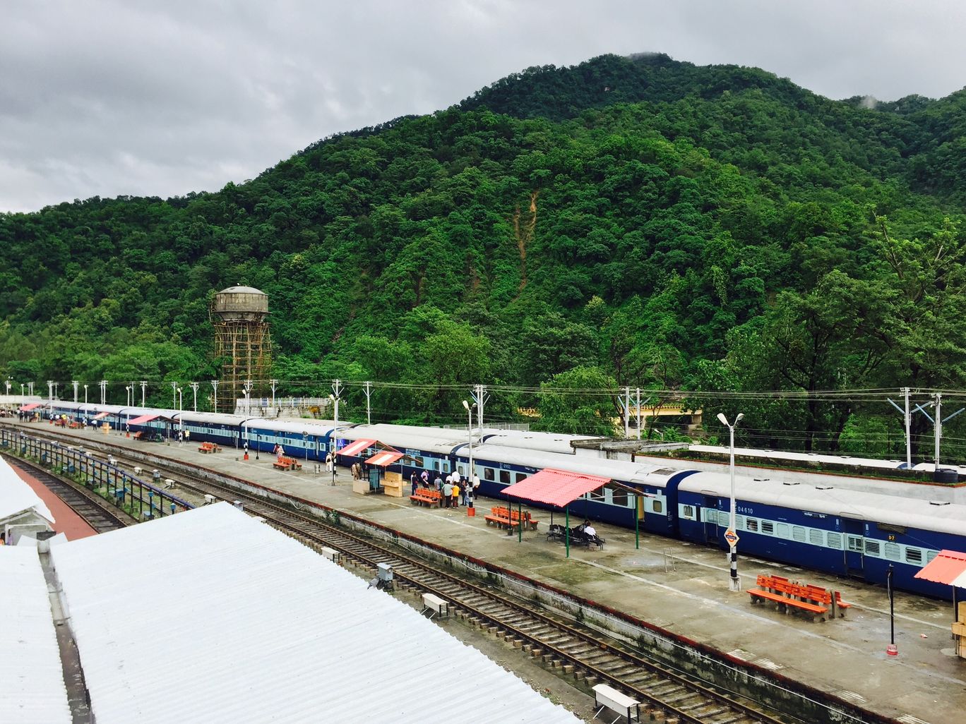 8 Beautiful Railways Stations in India That Will Amaze You! 