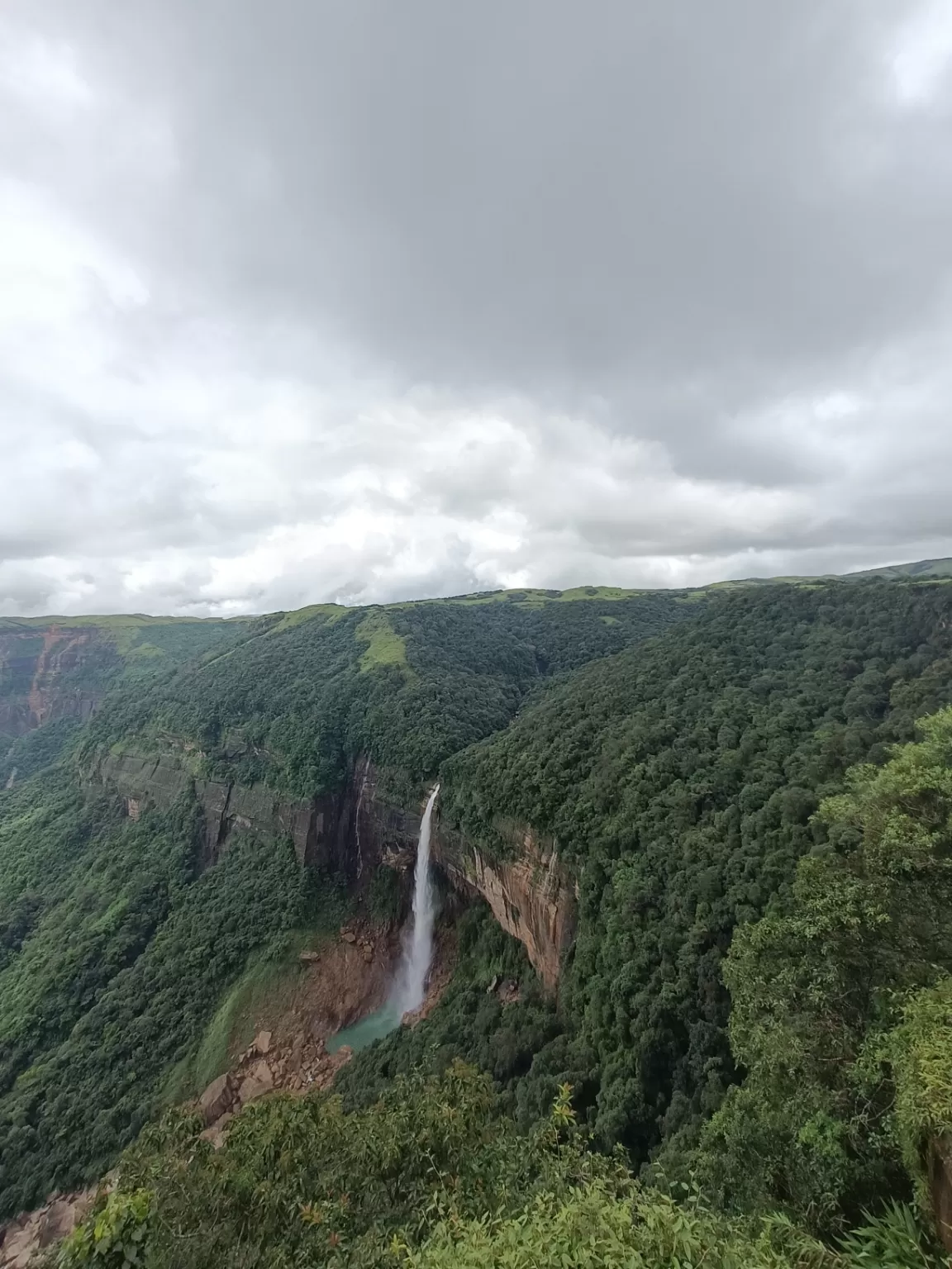 Photo of NohKaLikai Falls By Sibasish Sahoo