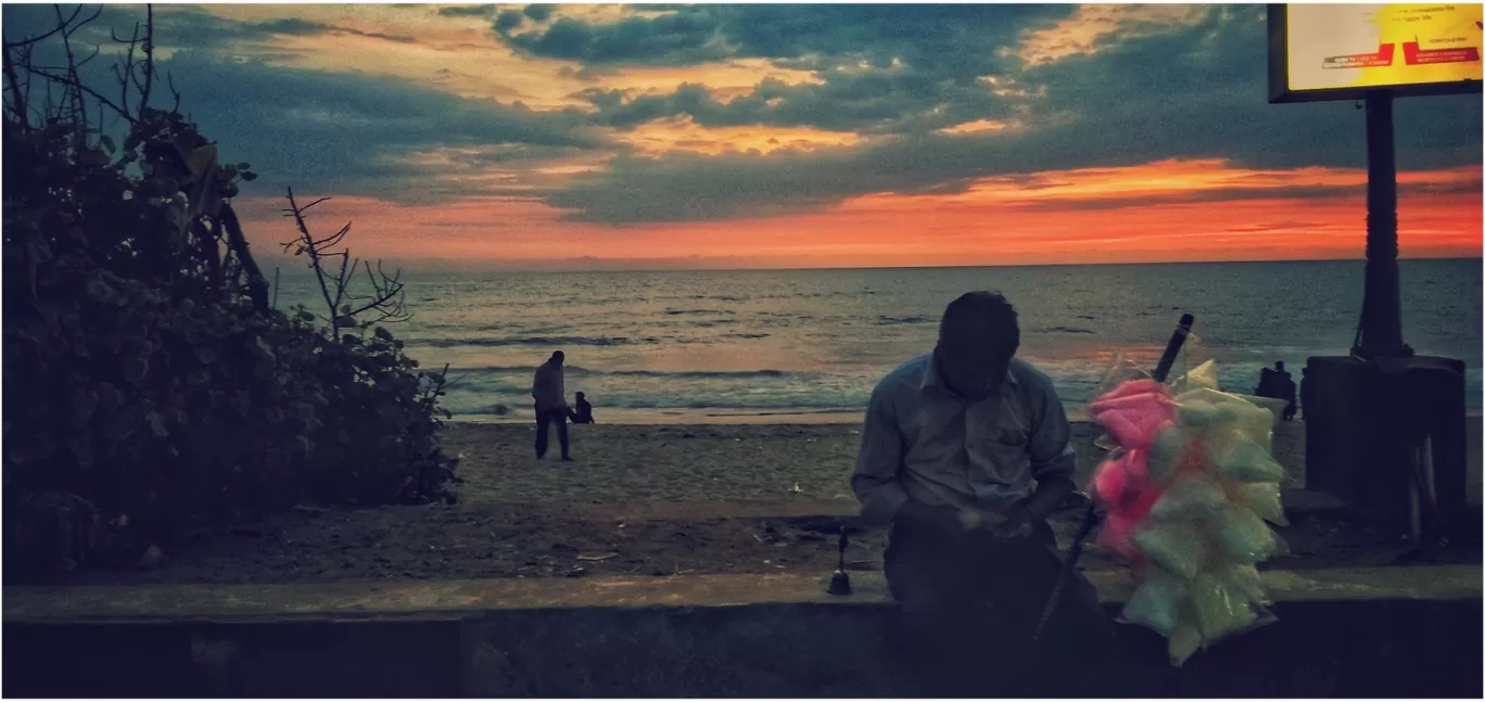 Photo of Kozhikode Beach By Vk Prasad Vishnu