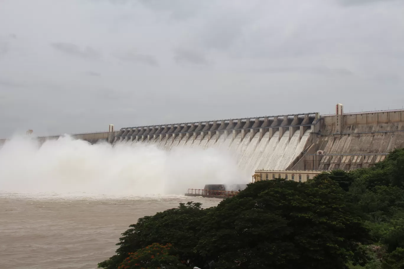 Photo of Nagarjuna Sagar Dam By Veerendra Ch