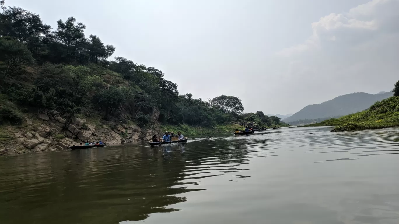 Photo of Hogenakkal Falls By Likhith Umesh