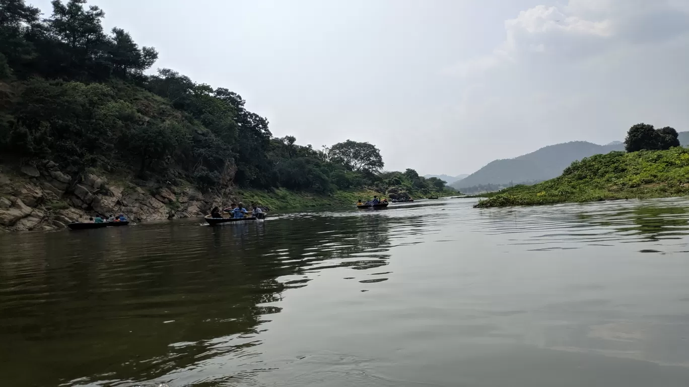 Photo of Hogenakkal Falls By Likhith Umesh