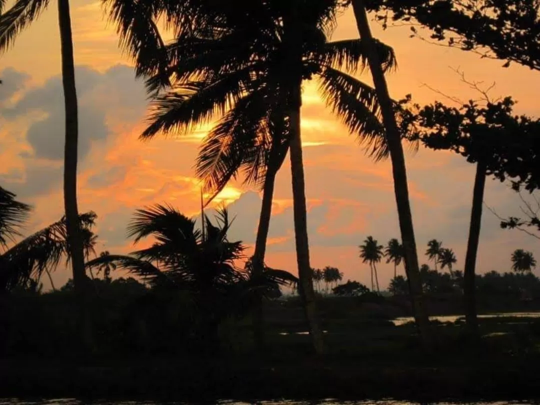 Photo of Vembanad Lake By Gargi Mitra