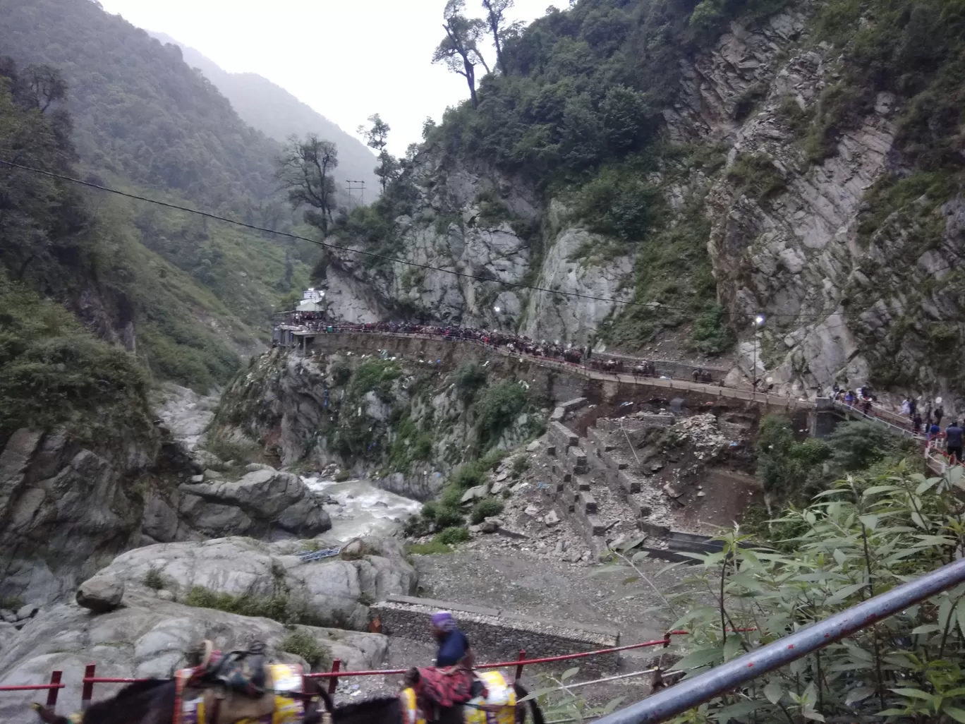 Photo of Gauri Kund - Kedarnath Dham Trekking Way By Somesh Belwal