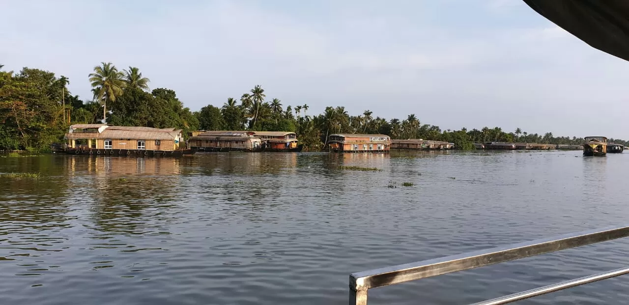 Photo of Alleppey Boathouse By Rohit Gautam 