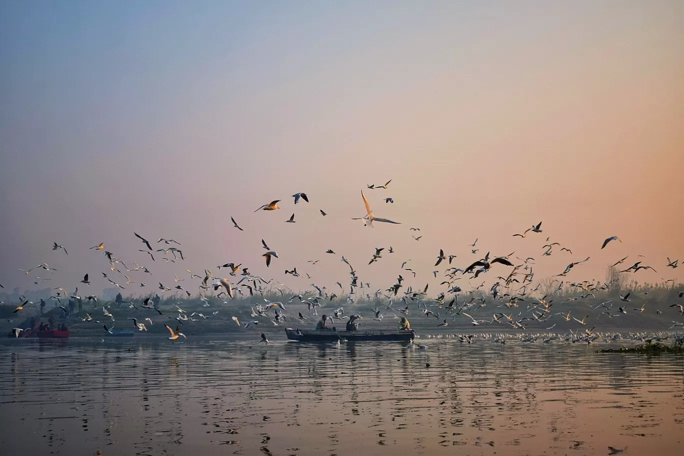 Photo of Yamuna Ghat By Mayank Madaan