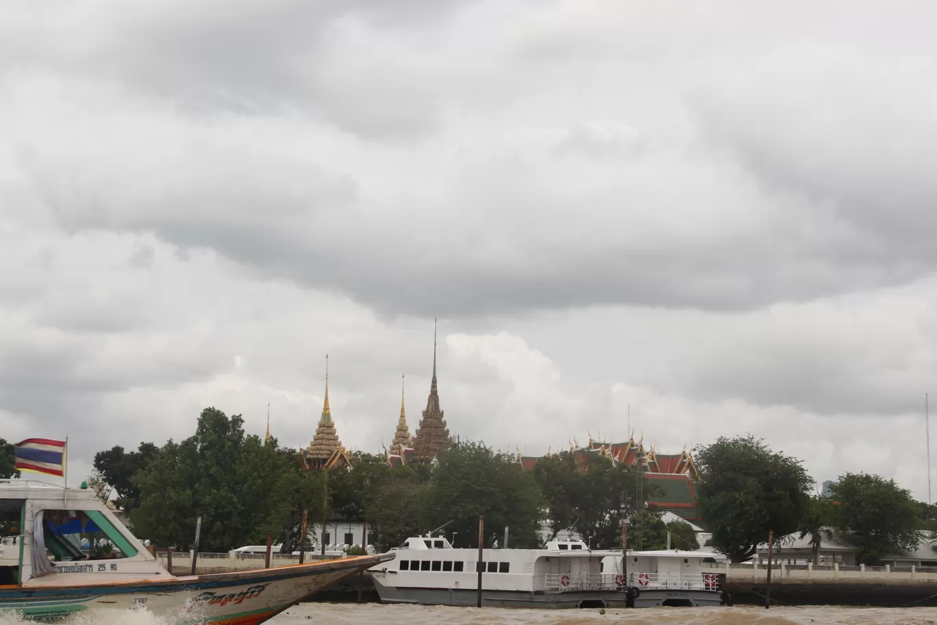 Photo of Chao Phraya River Cruise; Bangkok By NIRUPAM BORGOHAIN 