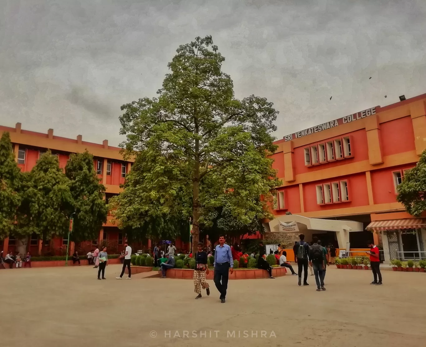 Photo of Sri Venkateswara College By हर्षित मिश्र