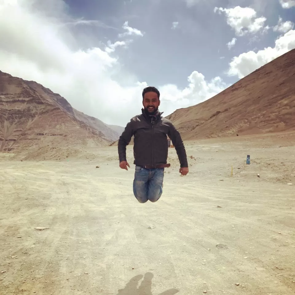 Cover Image of Mohit Ojha