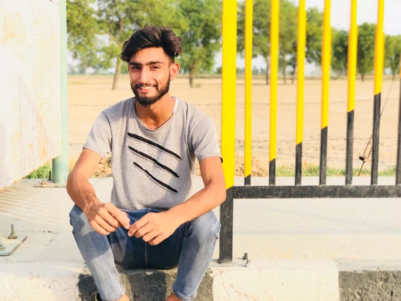 Cover Image of kunal Tandon
