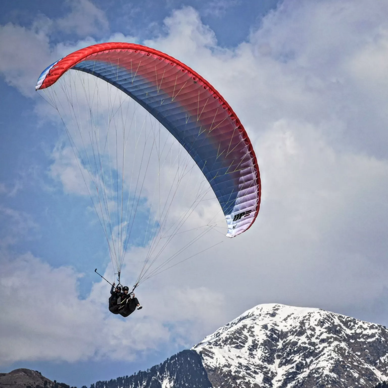 Cover Image of Eagle Paragliding 