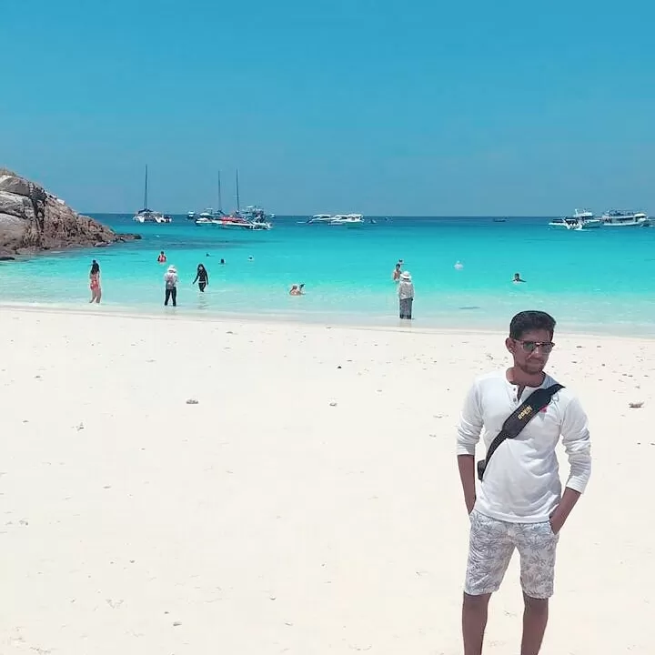 Cover Image of Paveen Rajai