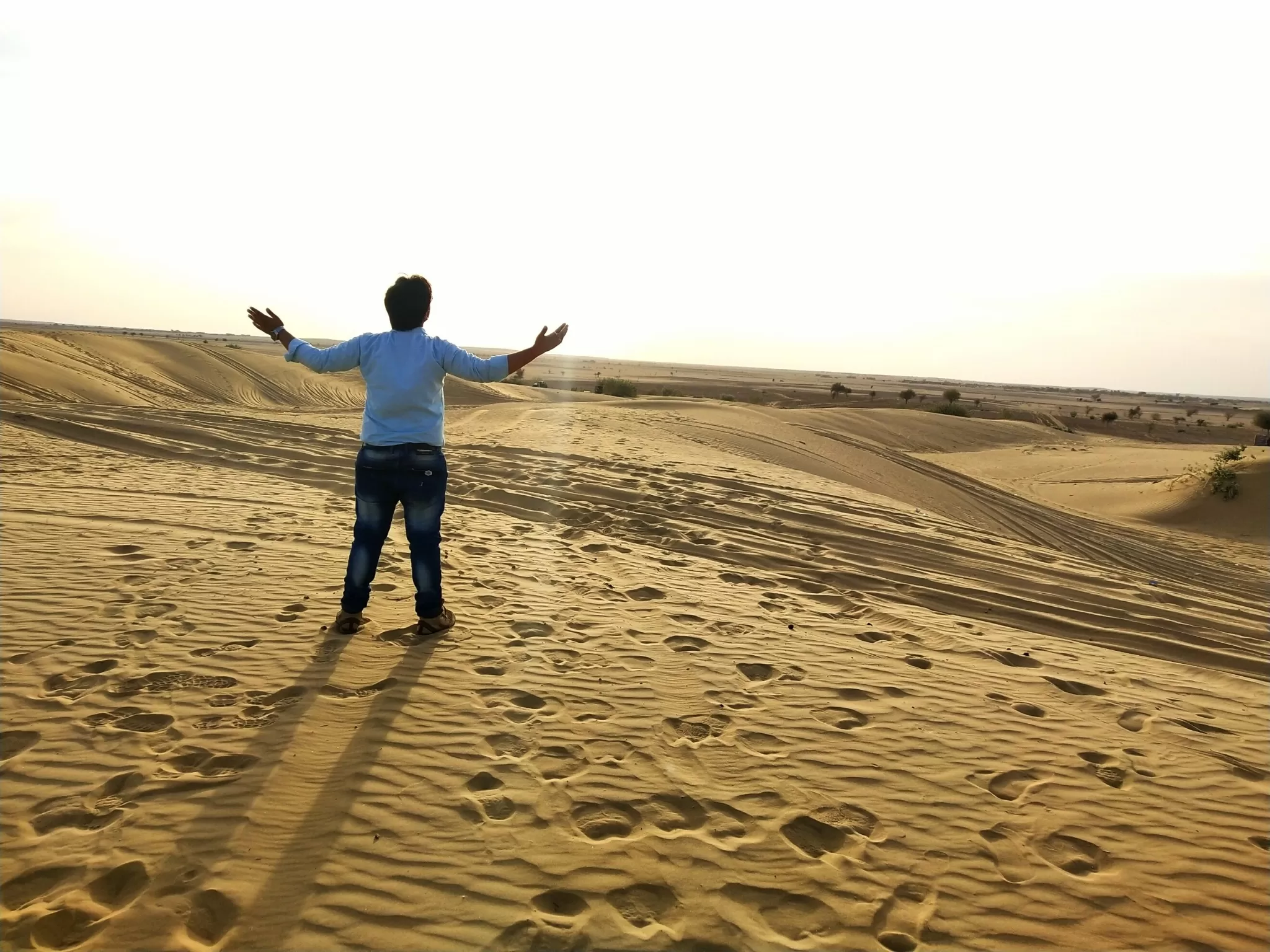 Cover Image of Abhishek Kumar