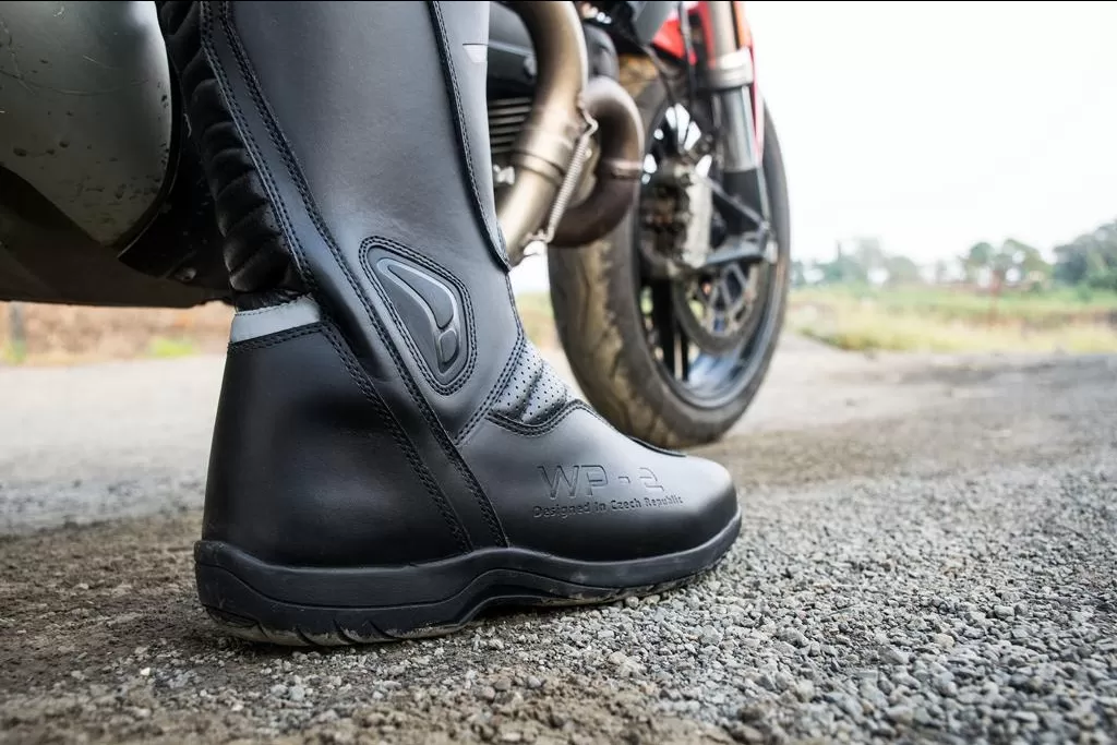 Cover Image of Rahul V