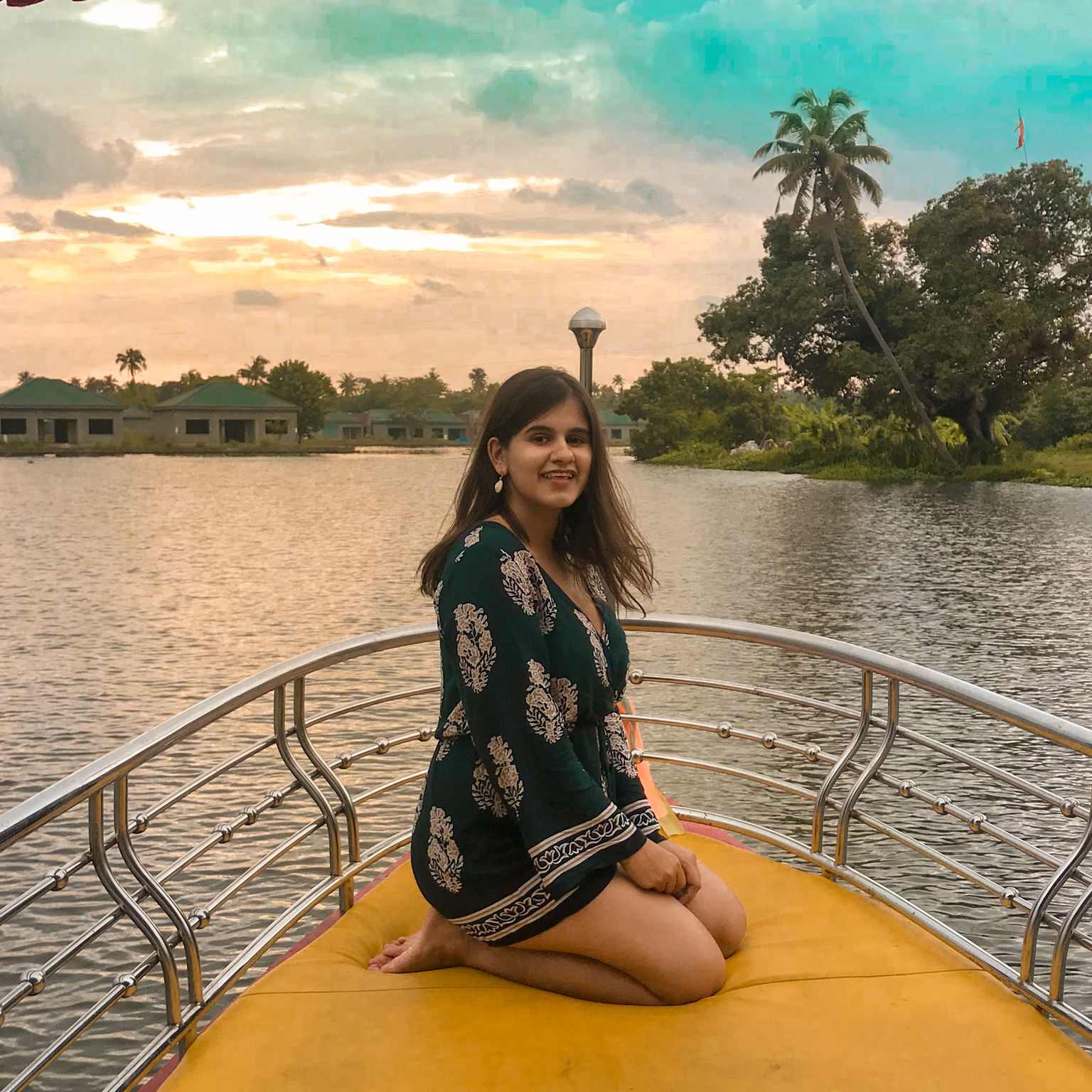 Cover Image of Jigyasaa Malhotra (@Thebohospiration)