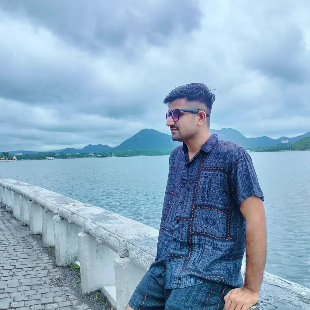 Cover Image of RAJ CHARAN