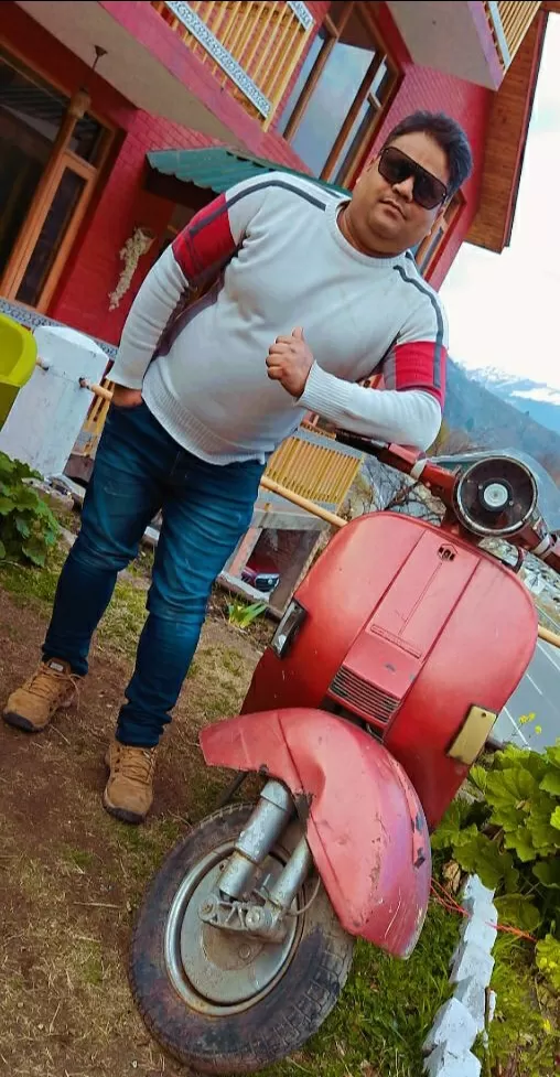 Cover Image of Parveen Kumar