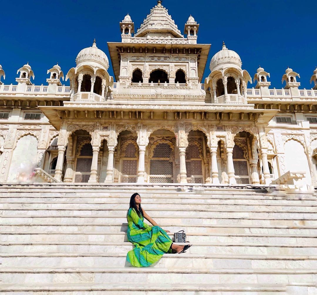 Cover Image of Yogi India
